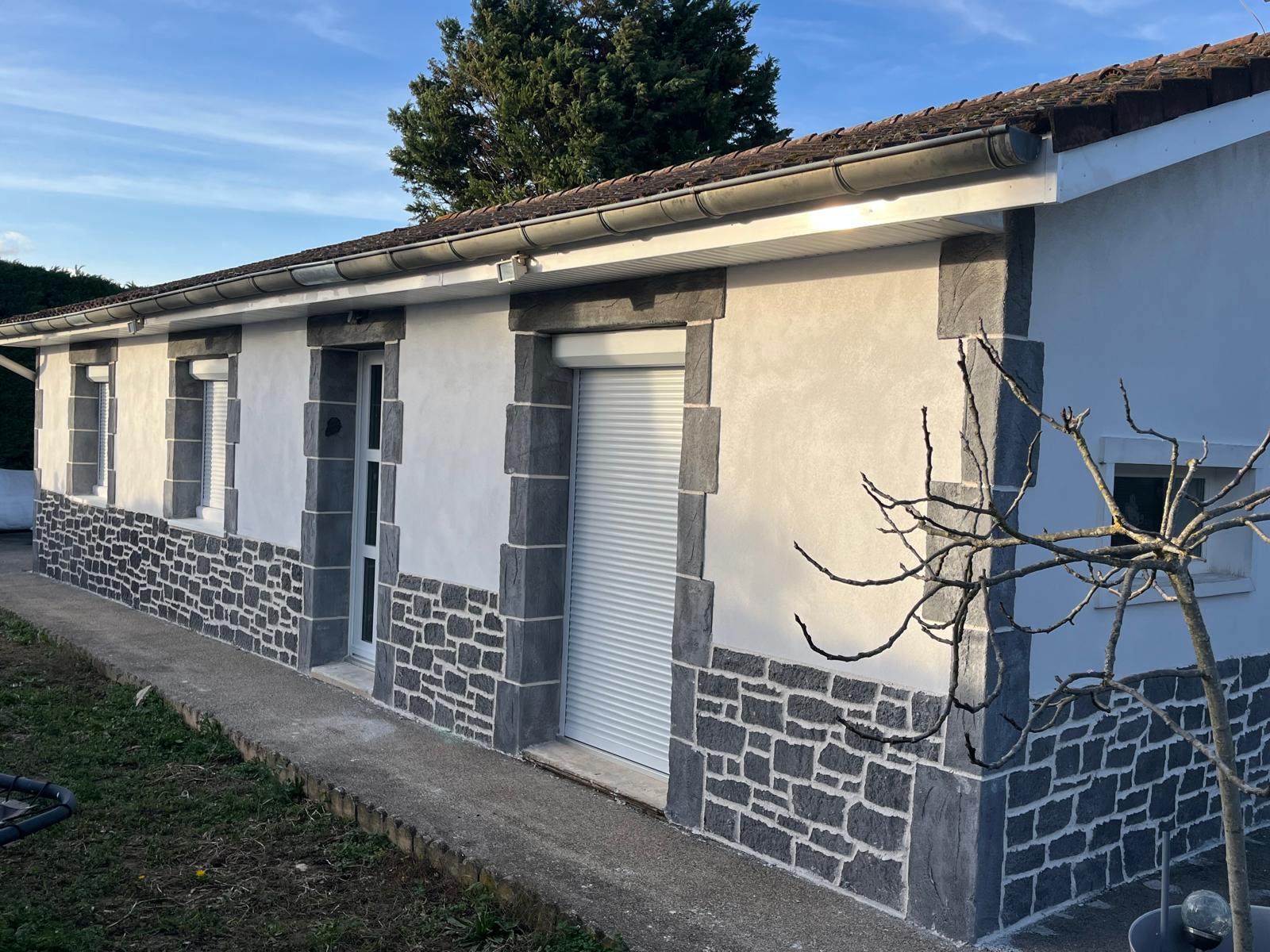 Façade rénovée par Genay Façades